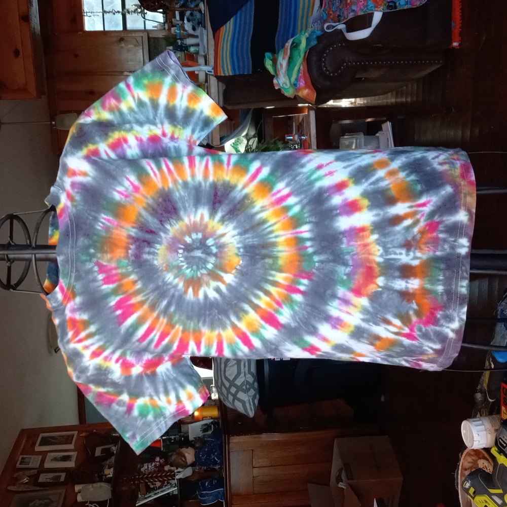Tee shirt